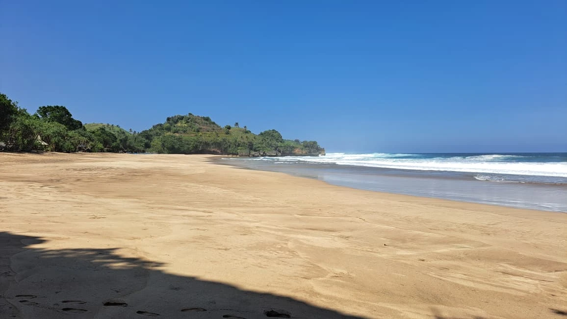 Pantai Ngantep Malang Selatan