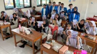Perencanaan pemasaran SMK membantu siswa memahami strategi usaha dan target pasar