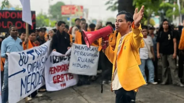 Tambang Logam Tanah Jarang