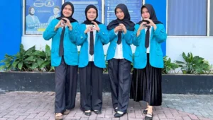 Pendampingan UMKM oleh mahasiswa untuk meningkatkan pengelolaan keuangan dan pembukuan usaha secara berkelanjutan.