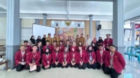 Gambar 1. Foto pembukaan mahasiswa KKN-Berdampak 119 UMM di Balai Desa Gampingan