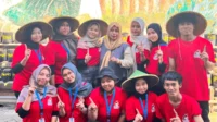 program penghijauan di Kampung Ngagel Rejo